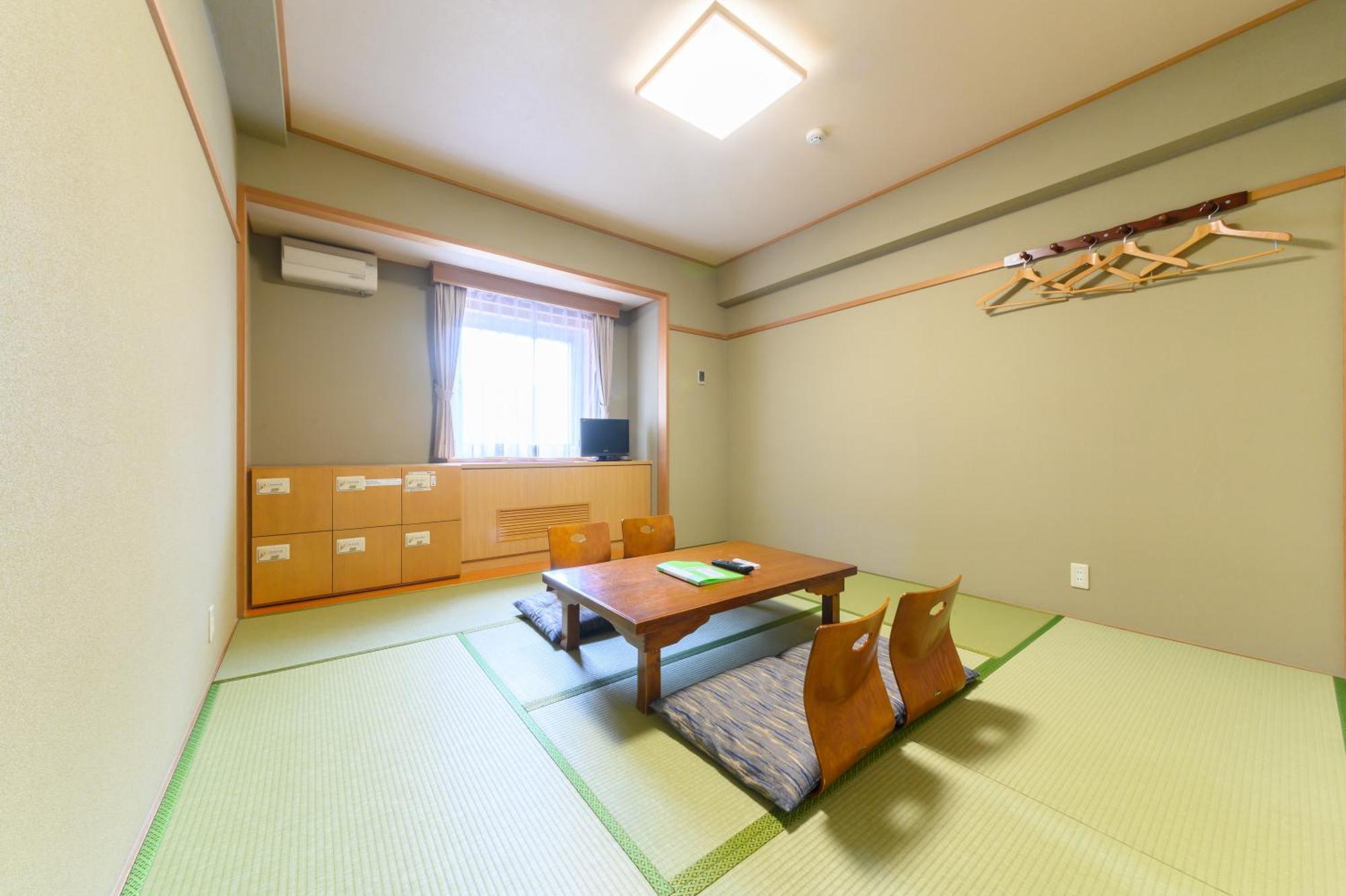 Sapporo International Youth Hostel Екстер'єр фото